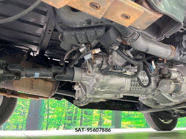 Daihatsu HIJET TRUCK 2019-05 8207838-19