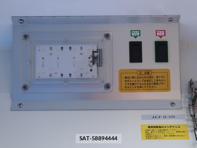 Daihatsu HIJET TRUCK 2022-01 8230309-14