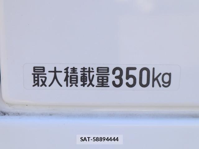 Daihatsu HIJET TRUCK 2022-01 8230309-23