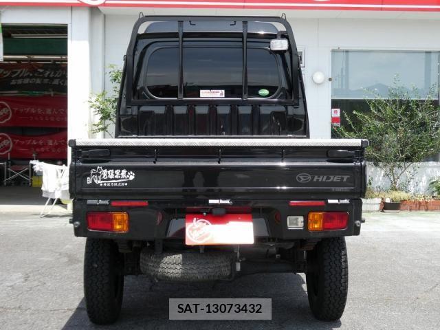 Daihatsu HIJET TRUCK 2016-12 8245402-16