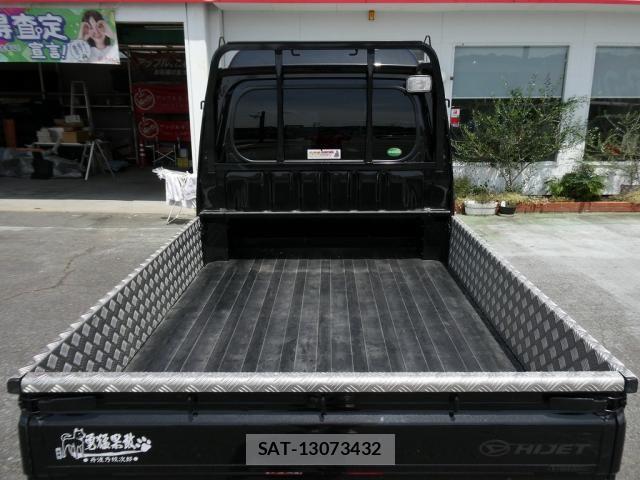 Daihatsu HIJET TRUCK 2016-12 8245402-19