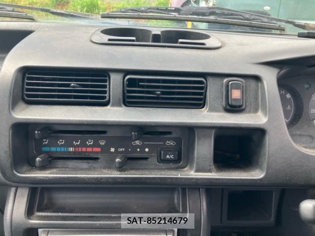 Daihatsu HIJET TRUCK 2003-02 8245407-11