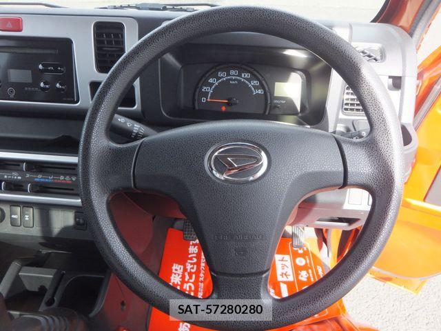Daihatsu HIJET TRUCK 2018-07 8245405-16