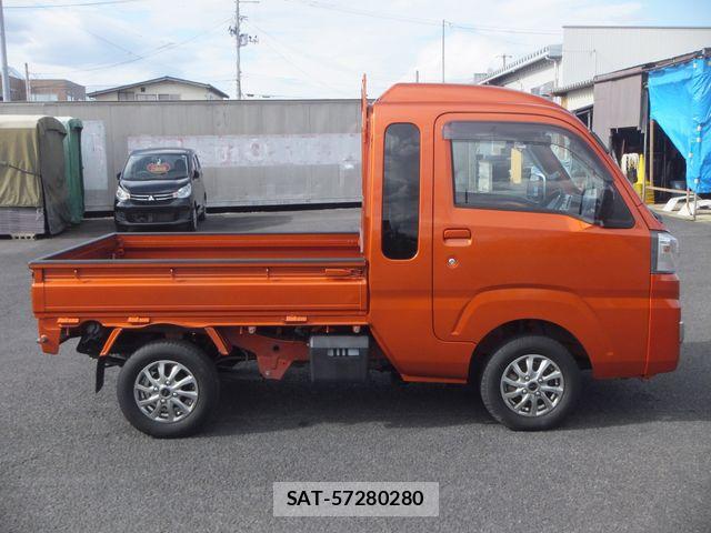 Daihatsu HIJET TRUCK 2018-07 8245405-3