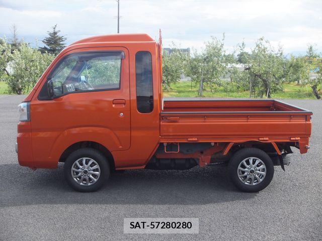 Daihatsu HIJET TRUCK 2018-07 8245405-4