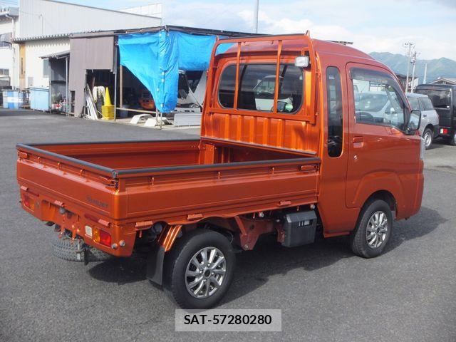 Daihatsu HIJET TRUCK 2018-07 8245405-5