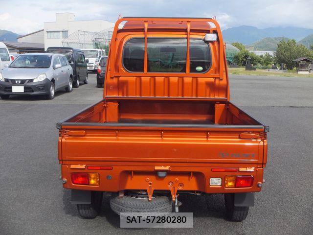Daihatsu HIJET TRUCK 2018-07 8245405-6