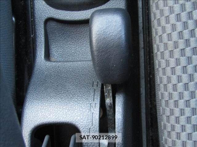 Daihatsu HIJET TRUCK 2021-03 8245404-6