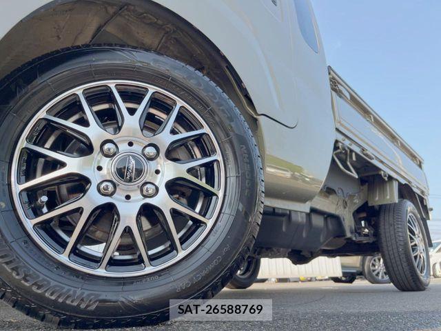 Daihatsu HIJET TRUCK 2024-11 8334464-11
