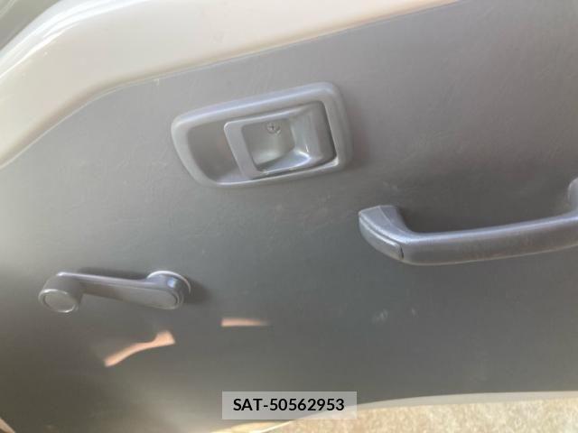 Daihatsu HIJET TRUCK 2012-09 8354640-17