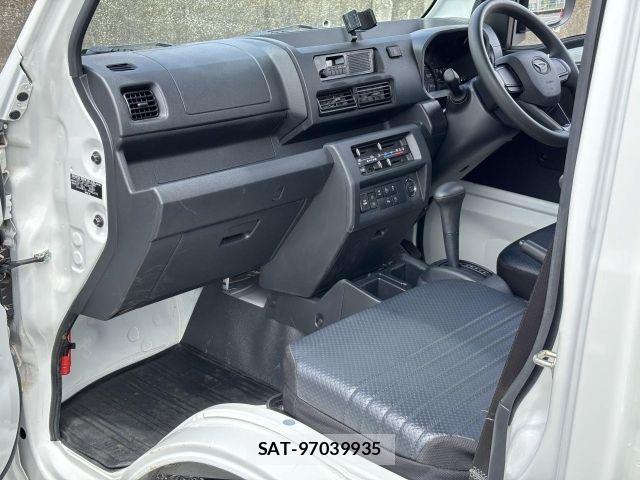Daihatsu HIJET TRUCK 2023-09 8354636-8