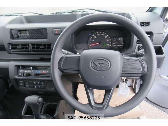 Daihatsu HIJET TRUCK 2025-10 8354635-8