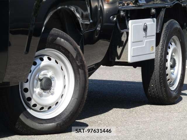 Daihatsu HIJET TRUCK 2021-07 8366221-22