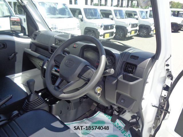 Daihatsu HIJET TRUCK 2026-01 8366225-1