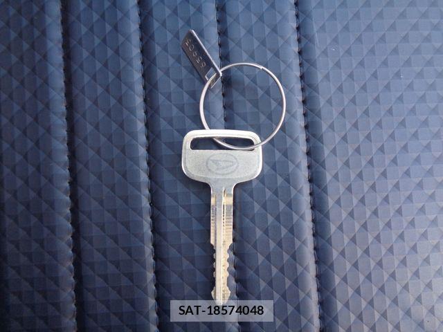 Daihatsu HIJET TRUCK 2026-01 8366225-27