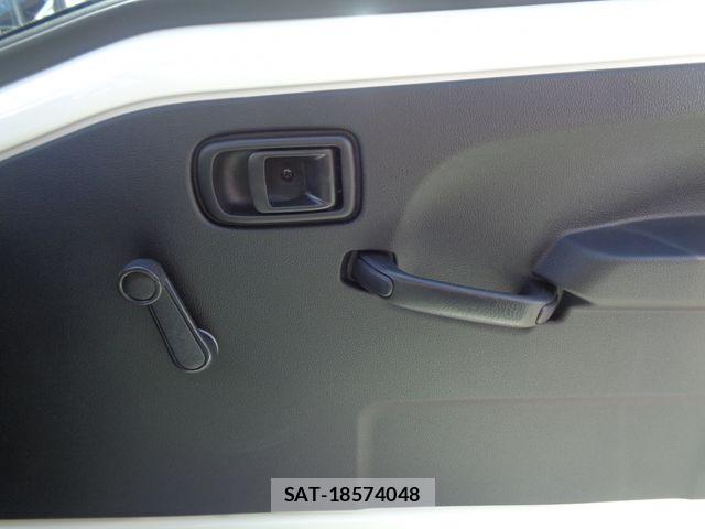 Daihatsu HIJET TRUCK 2026-01 8366225-28
