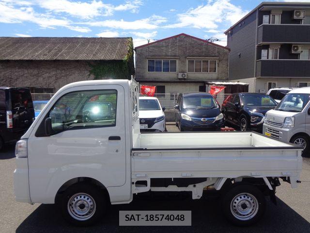 Daihatsu HIJET TRUCK 2026-01 8366225-5