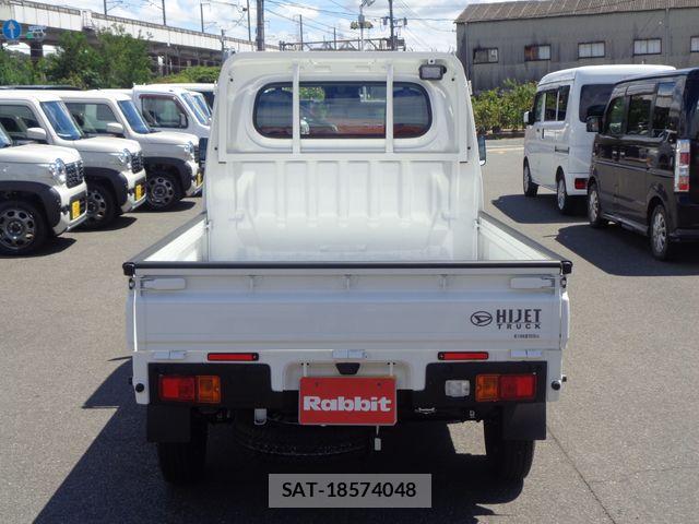 Daihatsu HIJET TRUCK 2026-01 8366225-6