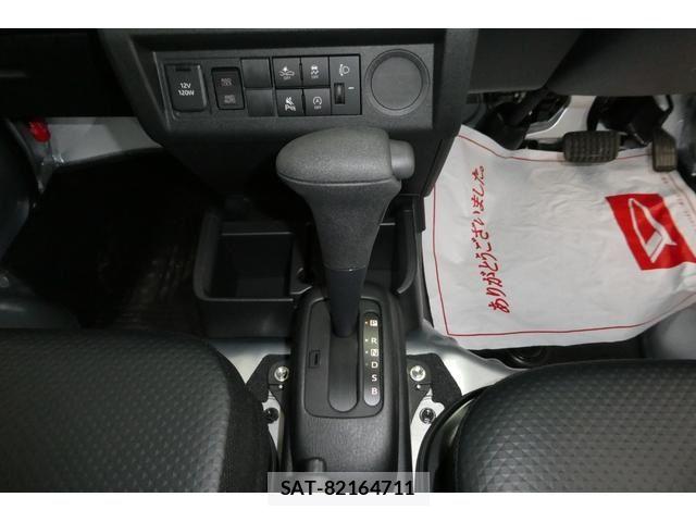 Daihatsu HIJET TRUCK 2026-07 8366219-9