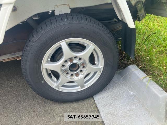 Daihatsu HIJET TRUCK 2002-04 8412808-12