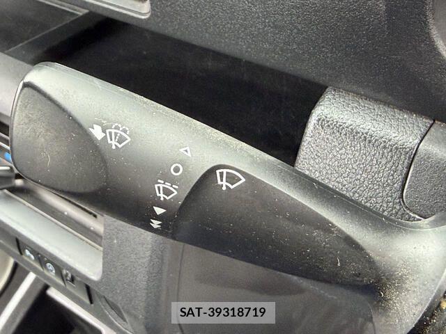 Daihatsu HIJET TRUCK 2022-05 8412794-11