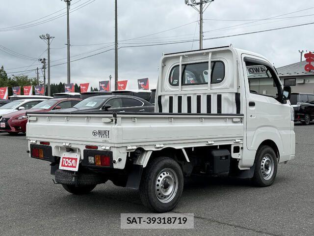 Daihatsu HIJET TRUCK 2022-05 8412794-4