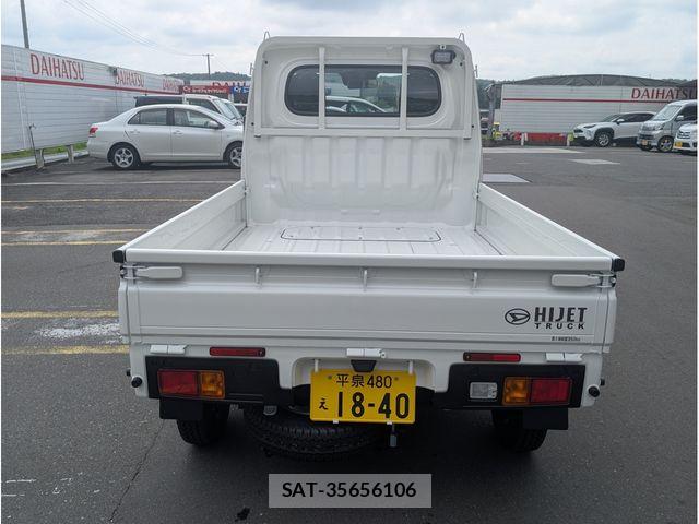 Daihatsu HIJET TRUCK 2026-07 8457630-8