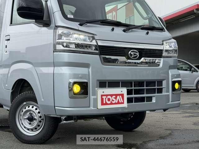 Daihatsu HIJET TRUCK 2022-07 8525177-17