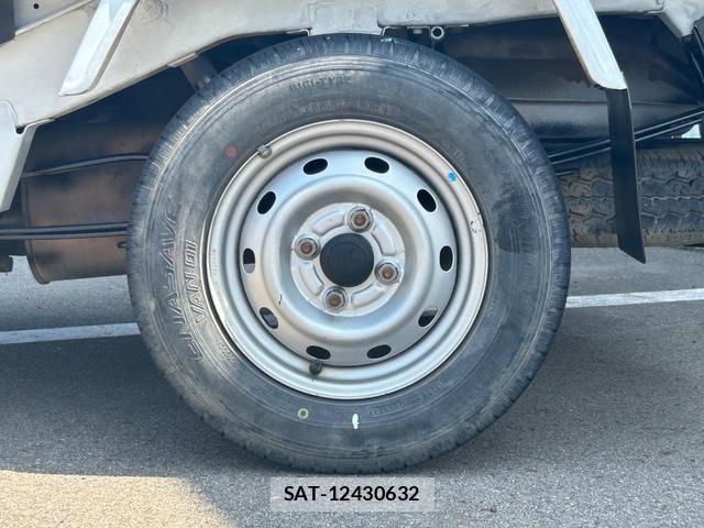 Daihatsu HIJET TRUCK 2004-06 8525180-13