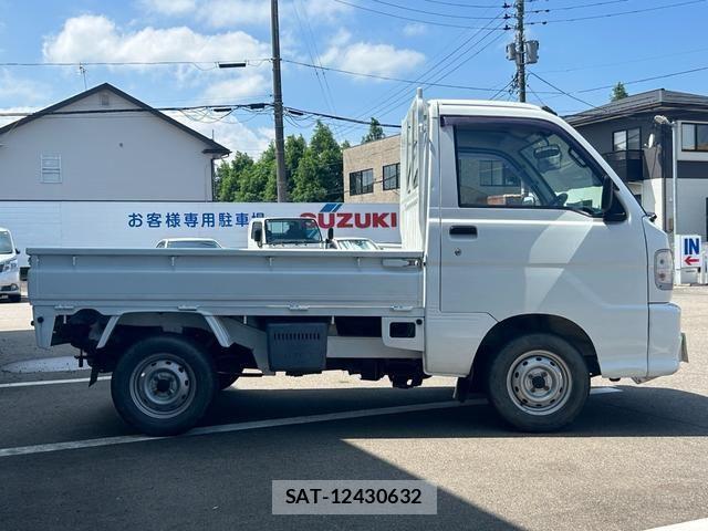 Daihatsu HIJET TRUCK 2004-06 8525180-5