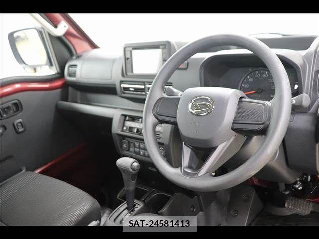 Daihatsu HIJET TRUCK 2026-03 8525176-28