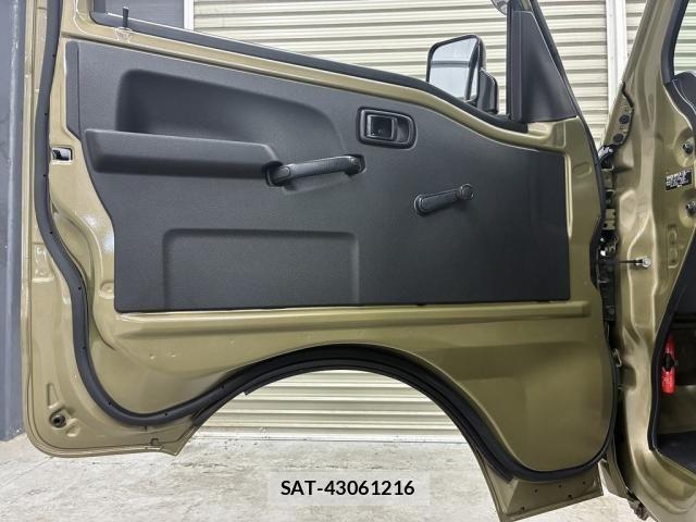 Daihatsu HIJET TRUCK 2024-08 8562132-17