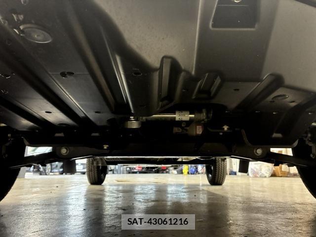 Daihatsu HIJET TRUCK 2024-08 8562132-23