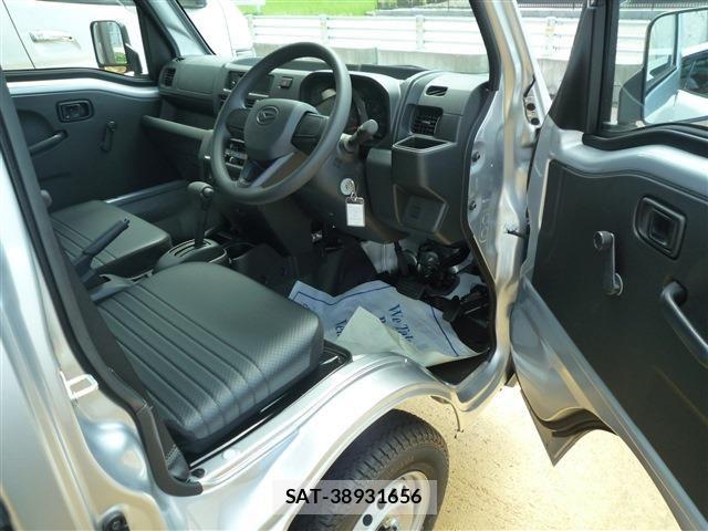 Daihatsu HIJET TRUCK 2026-02 8562134-2