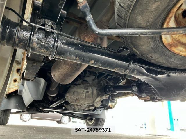 Daihatsu HIJET TRUCK 2009-11 8562136-8