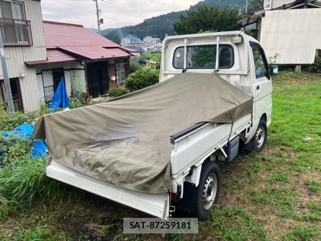 Daihatsu HIJET TRUCK 2014-03 8562135-2