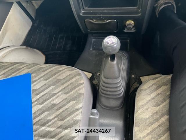 Daihatsu HIJET TRUCK 2004-01 8666255-12