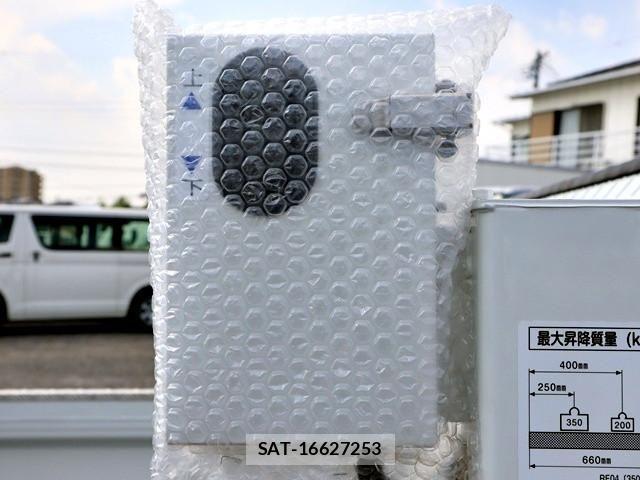 Daihatsu HIJET TRUCK 2023-12 8659412-13