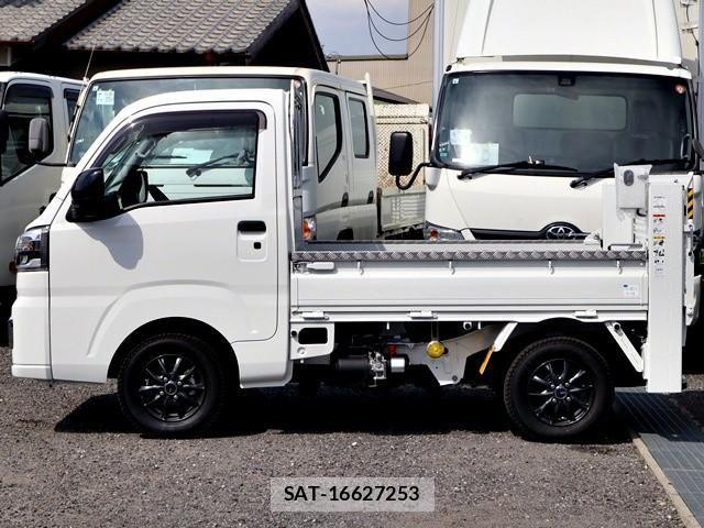 Daihatsu HIJET TRUCK 2023-12 8659412-8