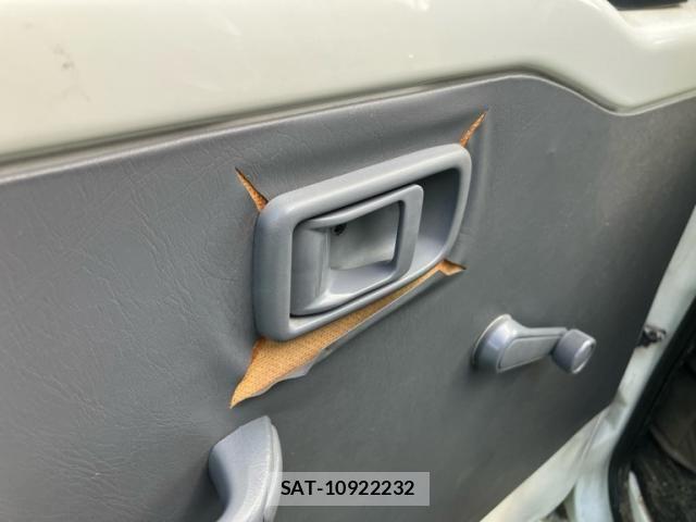 Daihatsu HIJET TRUCK 2000-01 8685664-15