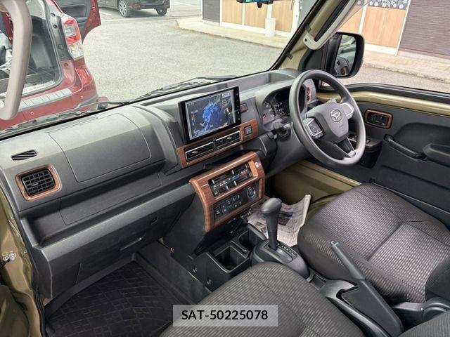 Daihatsu HIJET TRUCK 2023-10 8742650-1
