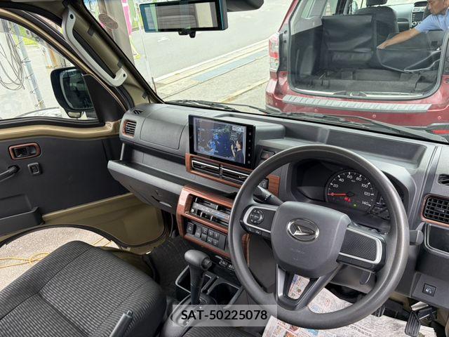 Daihatsu HIJET TRUCK 2023-10 8742650-3