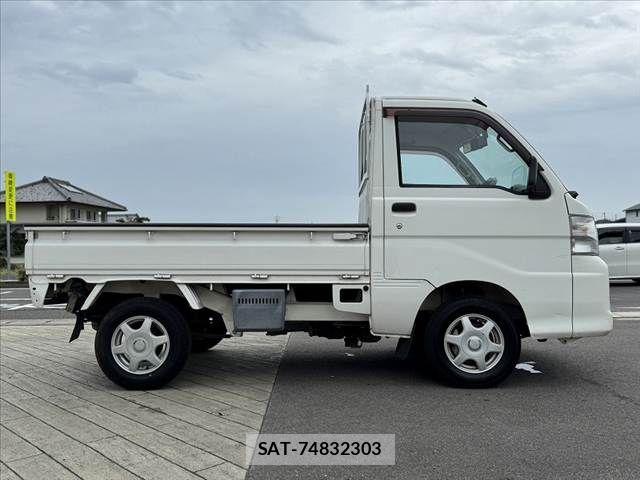 Daihatsu HIJET TRUCK 2013-02 8742654-11