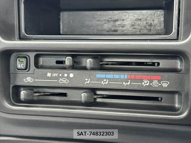 Daihatsu HIJET TRUCK 2013-02 8742654-20