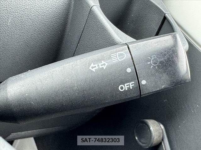 Daihatsu HIJET TRUCK 2013-02 8742654-23