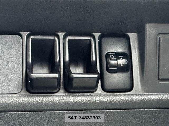 Daihatsu HIJET TRUCK 2013-02 8742654-26