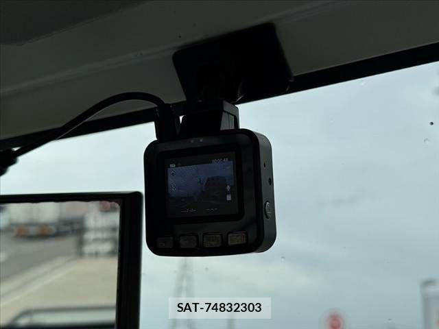 Daihatsu HIJET TRUCK 2013-02 8742654-2