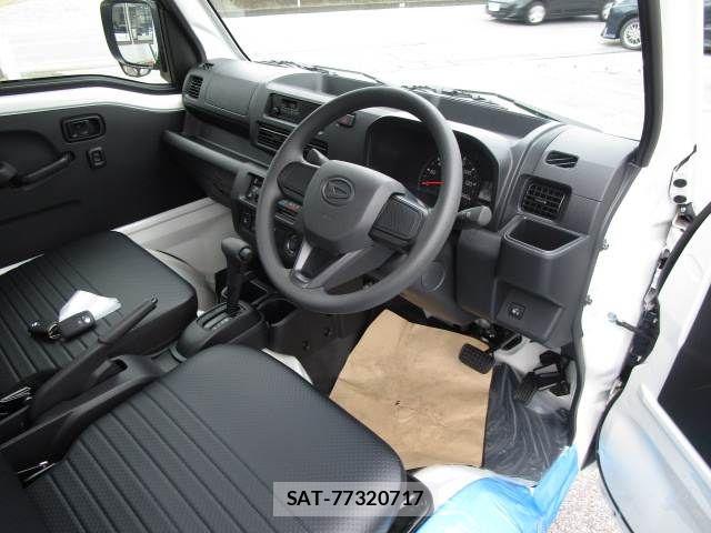 Daihatsu HIJET TRUCK 2026-08 8796166-7