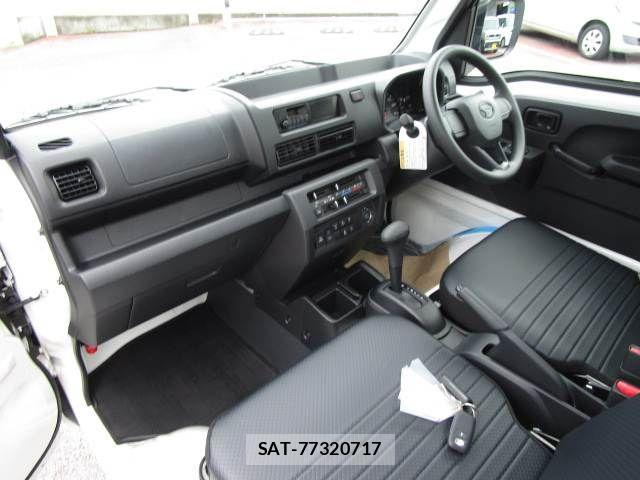 Daihatsu HIJET TRUCK 2026-08 8796166-8