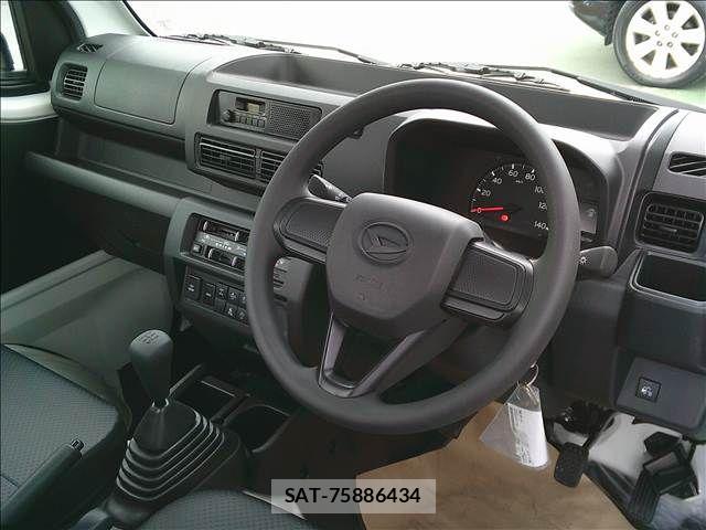 Daihatsu HIJET TRUCK 2026-06 8796167-6